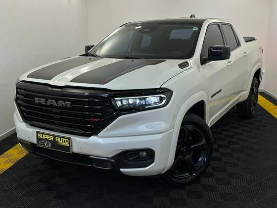 RAM RAMPAGE 2.0 HURRICANE 4 TURBO GASOLINA R/T 4X4 AUTOMÁTICO